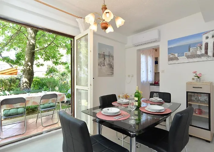 Welcoming Apartment With Garden