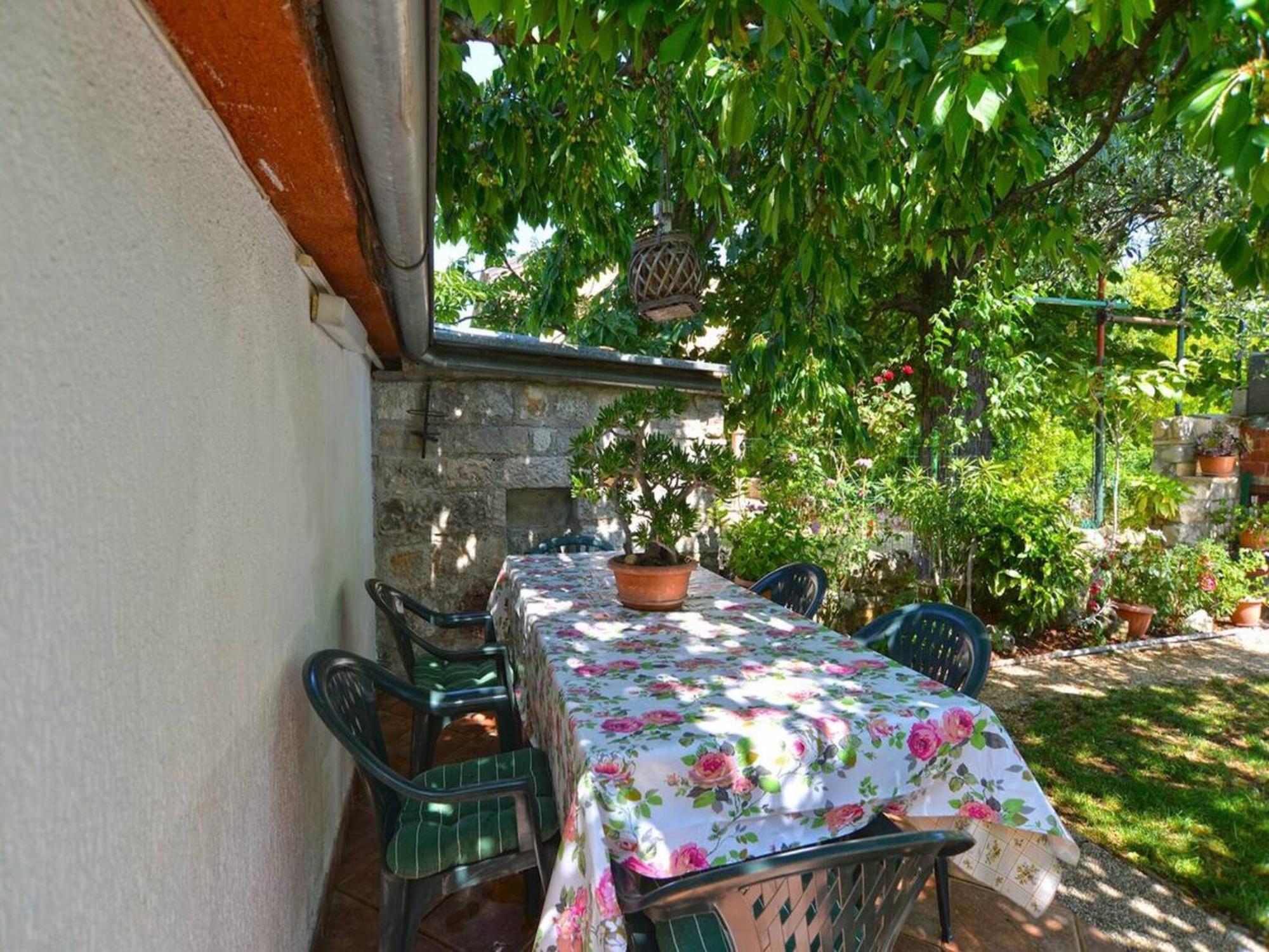 Welcoming With Garden *