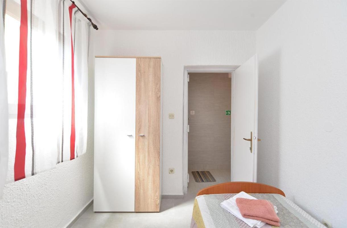 Apartman Welcoming With Garden